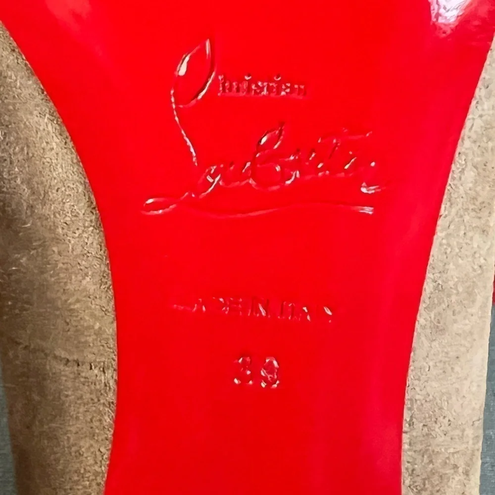 Christian Louboutin Fifi Bark Suede Pumps - Picture 5 of 11